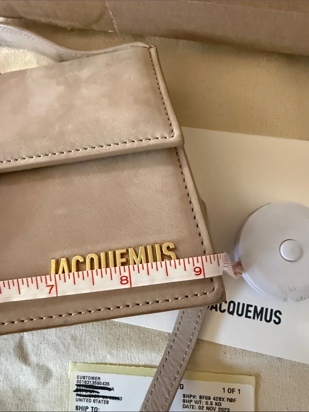 Jacquemus taupe Le Bambino Long beige suede shoulder bag with gold hardware - Picture 9 of 13